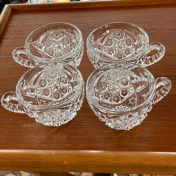 VTG 1960’s Set of 4 Crystal Cups - Picture 2 of 4